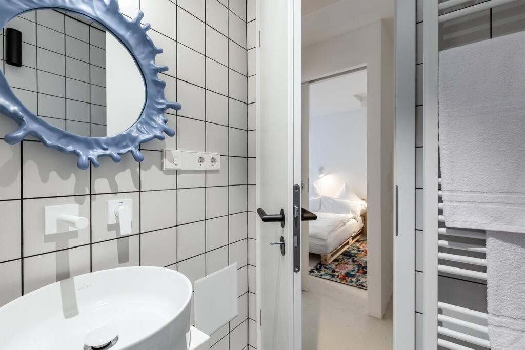 Apartment Coolest In Berlin, Easy Check-in, Close To Center, Youngster Maisonette #7 Berlin